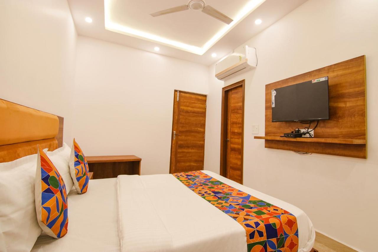 Fabhotel Ambassador Manimajra Ngoại thất bức ảnh